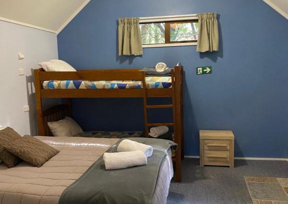 Ohakune Ski Chalet | Experience Dakune Chill - The Chalet: Top-Rated Getaway
