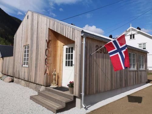 Tokke Villa | DALEN: Cozy Two-Bedroom Retreat with Garden & Central Access