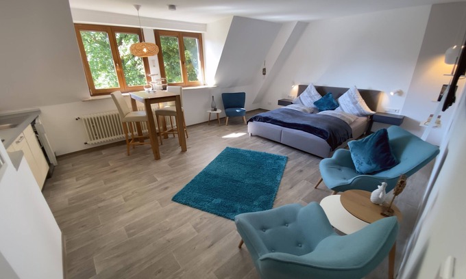Luedinghausen Apartment | Discover Dalhaus Farm: Family-Friendly Hay Beam Retreat