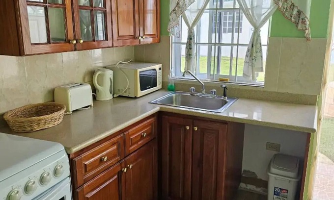 Porus Cottage | Discover Dalkeith Cottages - Water Lily with Ocean Views