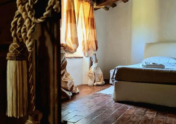 San Leo House | Oceanfront Retreat: Dalla Fortezza al Mare in San Leo