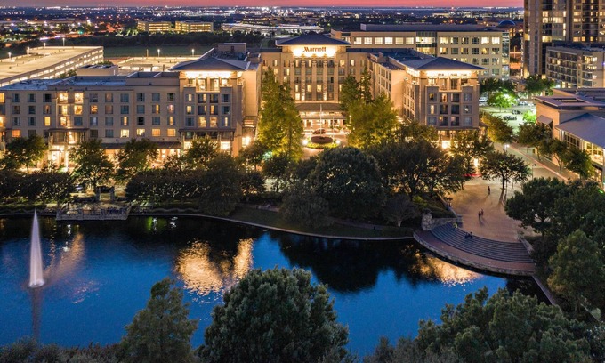 Legacy Park Hotel | Relax at the Dallas/Plano Marriott with Spa and Pool Access