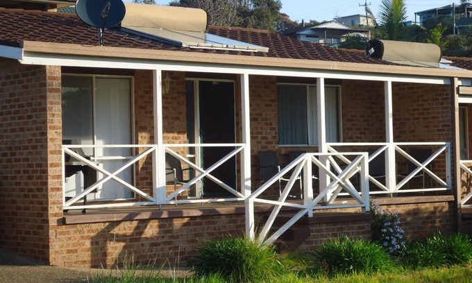 Dalmeny House | Seaside Family Retreat at Dalmeny Shores Villas