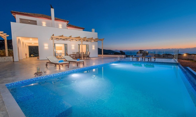 Korithi Villa | Idyllic DaLuz Villa: Private Pool & Ocean View Retreat