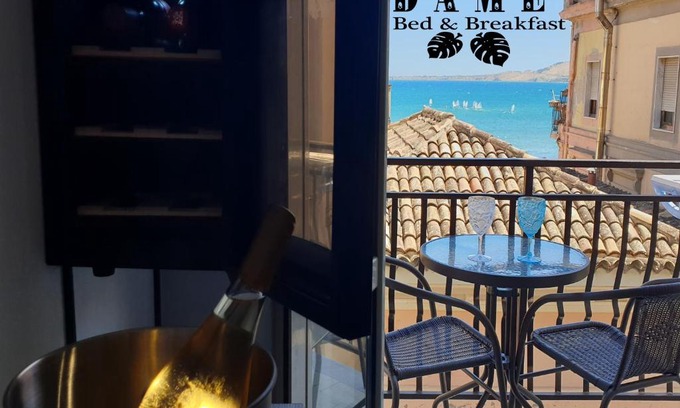 Crotone Bed & Breakfast | Highly Rated DAME Crotone with Oceanfront Views & Breakfast