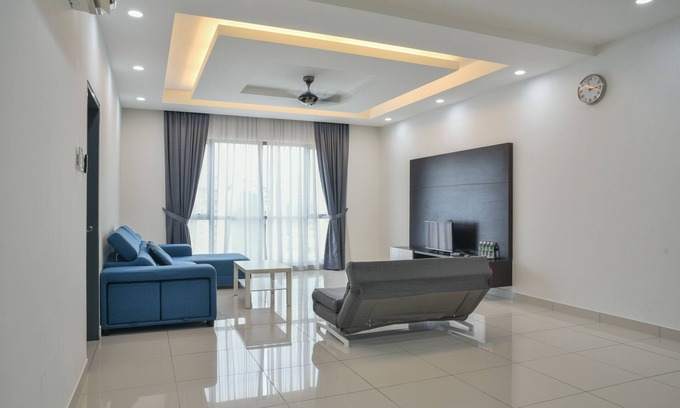 Usj 1 Apartment | Enjoy Comfort at Damen Residence by Widebed with Pool Access