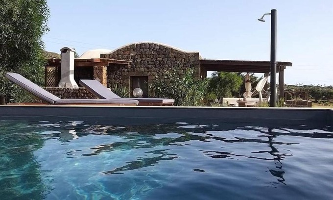 Pantelleria Villa | Beautiful Dammuso Giara: Oceanfront Retreat with Pool