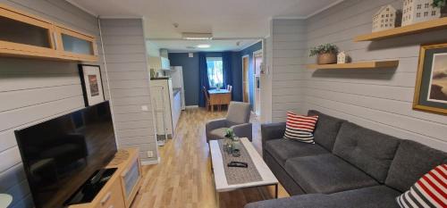 Bleik Apartment | Top-rated Damveien 1-Apartment: Ideal for Families