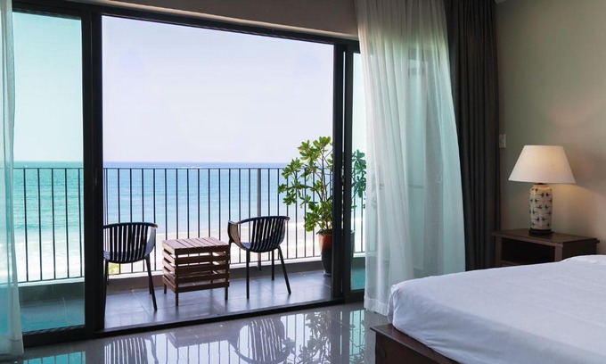 Tho Quang Beach Apartment | Relax at Dan Oasis Hotel with Oceanfront Views & Comfort