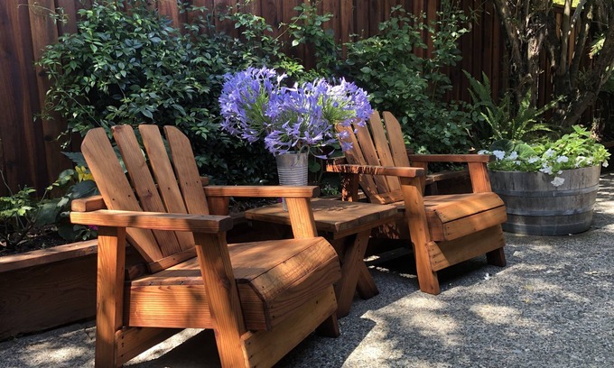 Santa Rosa Cottage | Dan's Place. Cozy Cottage in Quiet Older Santa Rosa Neighborhood