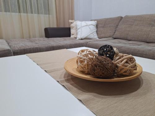 Petrich Apartment | Highly Rated Danaya: Ideal for Family Getaways