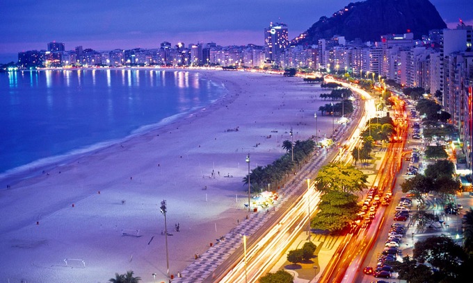 Leme Apartment | Experience Samba on the Beach with Stunning Ocean Views
