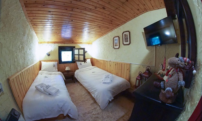 Eptalofos Ski Chalet | Chalet Kallisti: Family-Friendly Retreat in Agoriani
