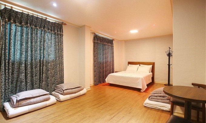 Kijisi-ri Hotel | Cozy Stay at Dangjin Royal with Eco-Friendly Amenities