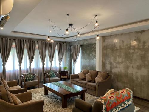 Kuching Villa | Family-Friendly Dango Homestay: Rated 8/10 for Comfort