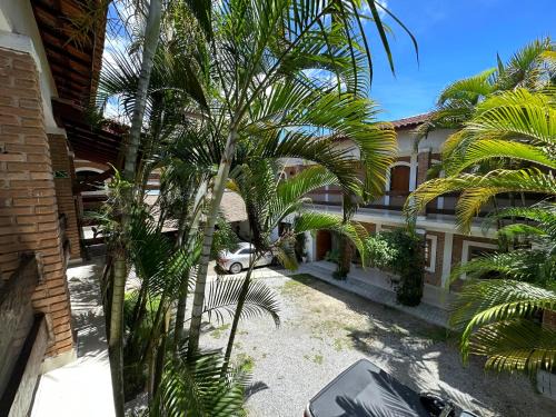 Boicucanga Beach Apartment | Oceanfront Dani Hotel: Guest Rated 8.6 with Pool Access