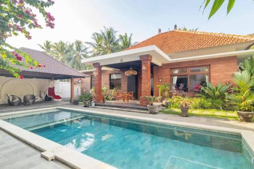 Penuktukan Villa | Family-Friendly Dani Vila with Pool and Ocean Views in Bali