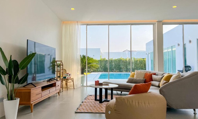 Khao Tao Villa | Relaxing Dani Villa: Private Pool & Family-Friendly Amenities
