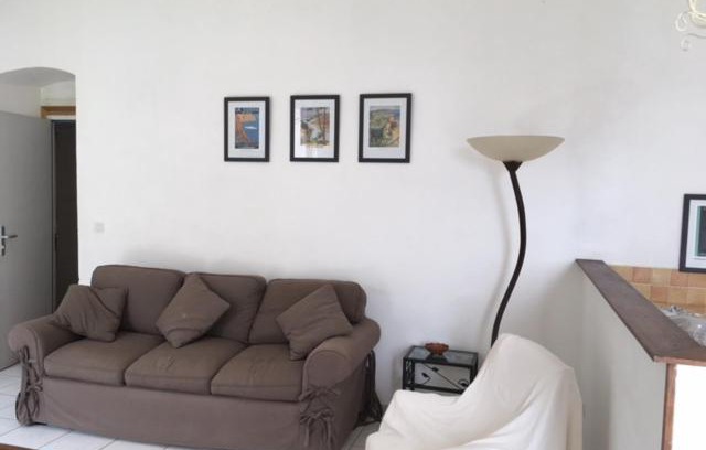 Guiselle Apartment | Cozy Retreat at Tante Madeleine: Mountain Views & Family Comfort