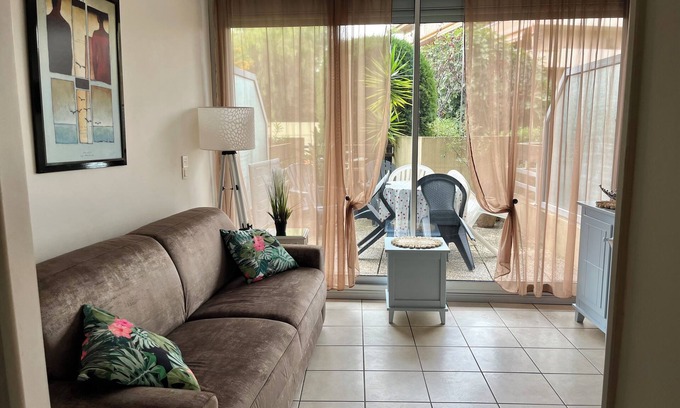 Saint-Laurent-du-Var Apartment | Discover Dans Résidence: Beachside Retreat with Pool Access
