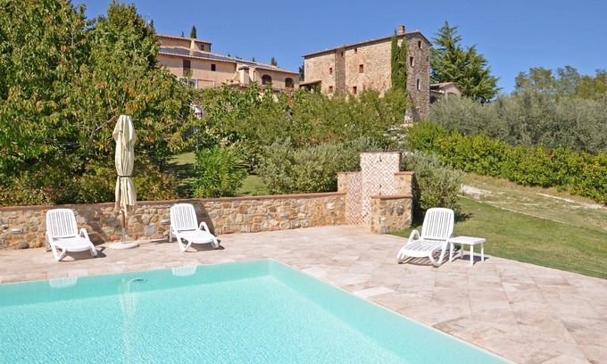 Volterra Apartment | Experience Dante 2: Poolside Retreat in Beautiful Volterra