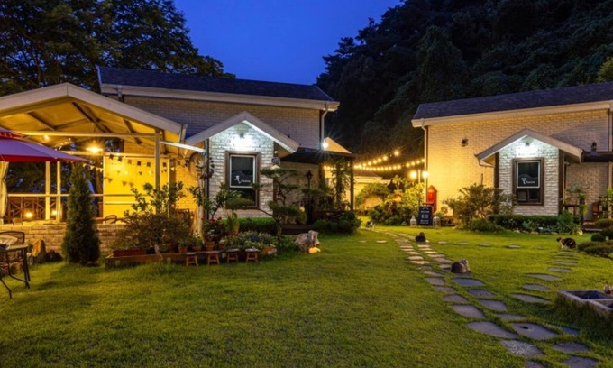 Danyang House | Eco-Friendly Danyang Pulkkotnamu Pension - Rated 9/10