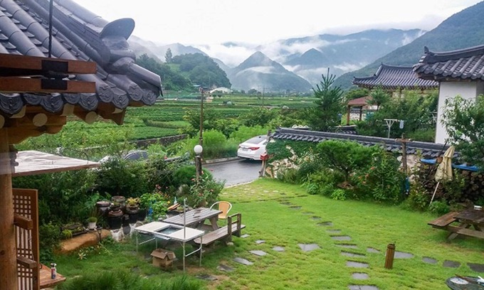 Danyang House | Eco-Friendly Danyang Woosanjeongsa Hanok Pension - 10/10 Rating