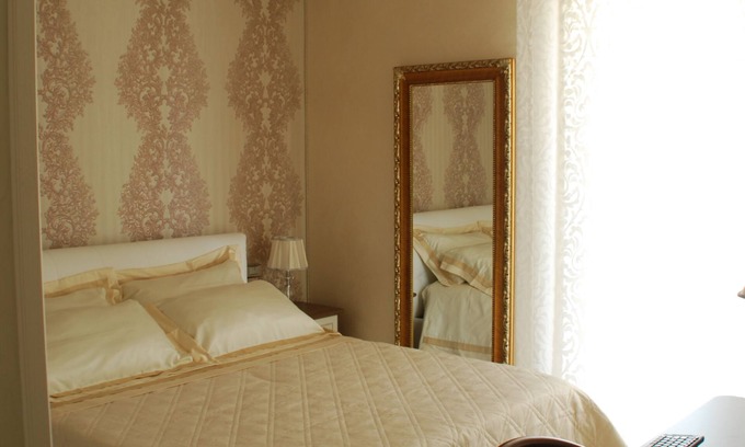 Palma di Montechiaro House | Discover Daphnae House: Oceanfront Rooms with Pool Access