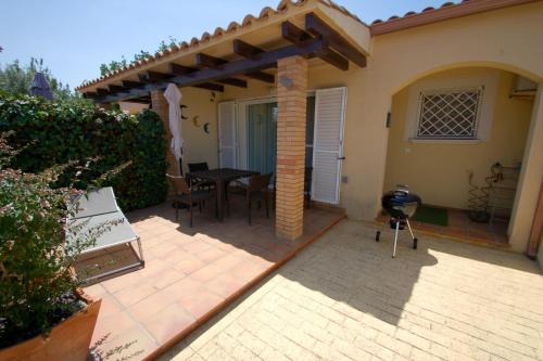 Mas Pinell House | Inviting Retreat at Daró 2D 153 Mas Pinell with Pool