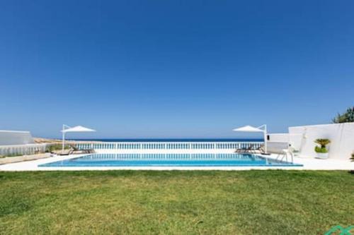 Rafraf Villa | Dar Barsha: Beachfront Paradise for Families and Pets