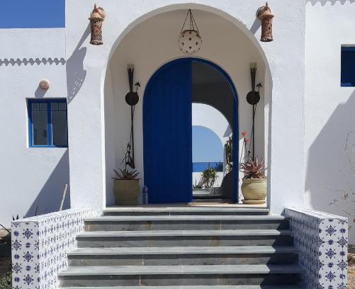 Djerba Ajim Bed & Breakfast | Explore Dar Chick Yahia Ile De Djerba: Oceanfront Oasis