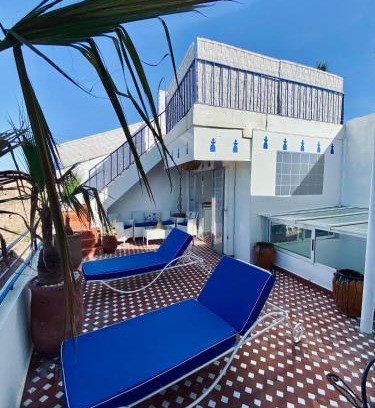 Old Medina Apartment | Discover Dar Dada: Oceanfront Retreat with Pet-Friendly Perks