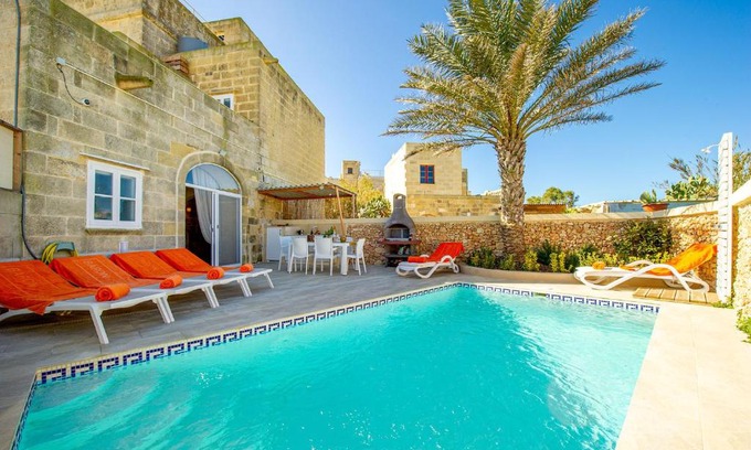 Kercem House | Experience Comfort at Dar It-Torri Holiday Home