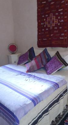 Moulay Bouzarqtoune House | Pet-Friendly Retreat at Dar Janoub with Inviting Pool