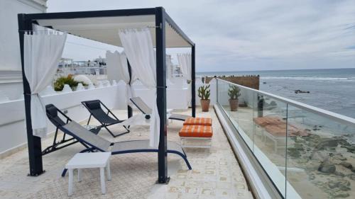 Medina House | Oceanfront Retreat at Dar Jean with 9.3/10 Guest Rating