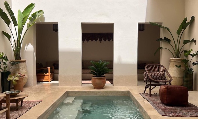 Riad Zitoun Jdid House | Dar Madjoul - Luxury 4-bedroom Riad in Marrakech with Pool and AC