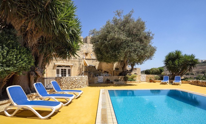 Ghasri House | Guest Rated 10/10: Dar ta' Katarin with Valley Views