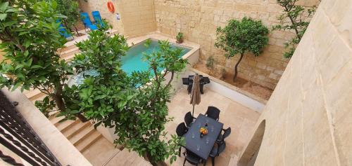 Zejtun House | Discover Dar Tan-Nanniet: Private Pool & Oceanfront Bliss