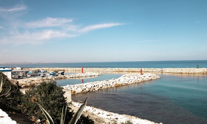 Hergla House | Discover Dar Yessine: Family-Friendly Stay with Breakfast