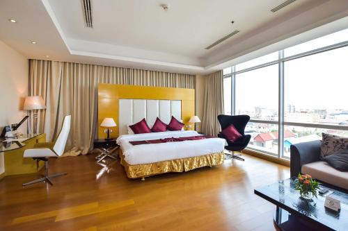 Sen Sok Hotel | Discover Dara Airport Hotel with Pool and Ocean Views