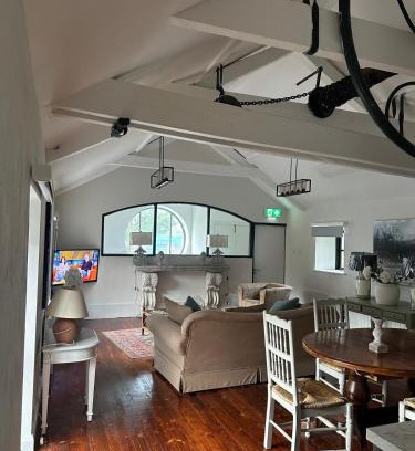 Carlingford Apartment | Discover Darcy Magee Apartment No2: Child-Friendly Retreat