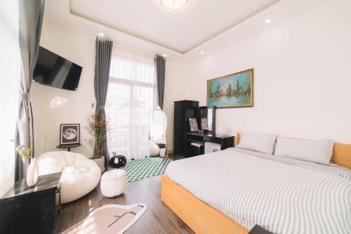 Da Lat Hotel | Discover Darest's Home: Pet-Friendly Stay with Ocean Views
