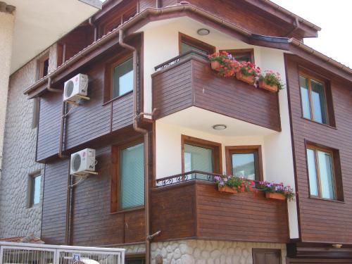 Nessebar Old Town House | Top-Rated Dari Guest Rooms with Ocean View & Family-Friendly Perks