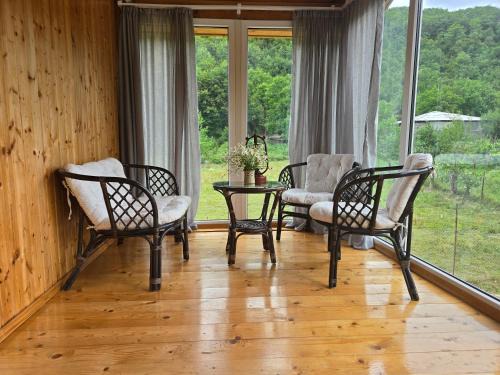 Racha-Lechkhumi and Lower Svaneti Apartment | Kid-Friendly Retreat at Dariani Cottage Awaits You