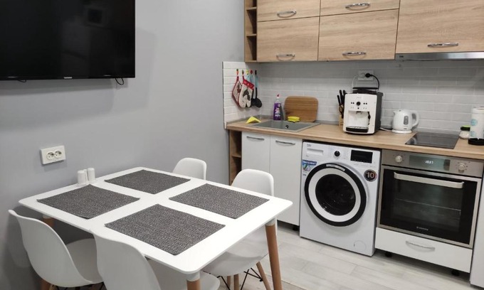 Ruse Apartment | Budget-Friendly Dark Side Inn: Family-Friendly Retreat