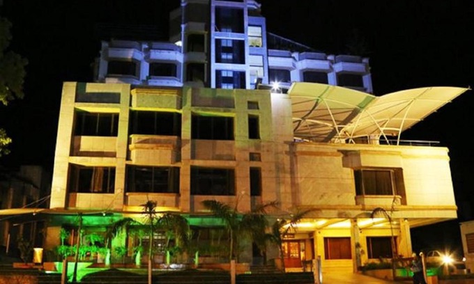 Vellore Hotel | Discover Darling Residency: Family-Friendly & Accessible Stay