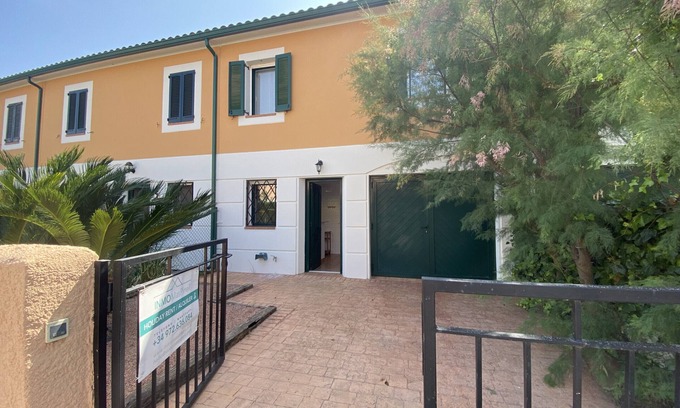 Mas Pinell Ski Chalet | Daró 3D: Beachfront Retreat with Pool and Pet-Friendly Perks