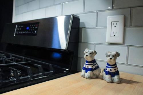 Owatonna Apartment | Discover Dartt's Park Flat: Rated 9.5/10 & Family-Friendly