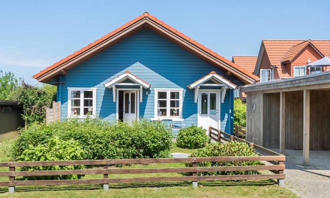 Nieby House | Family-Friendly Retreat at Das Blaue Haus in Nieby