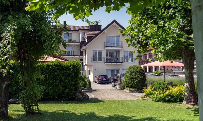 Hagnau Apartment | Family-Friendly Retreat at das Blum - Rated 9.3/10!